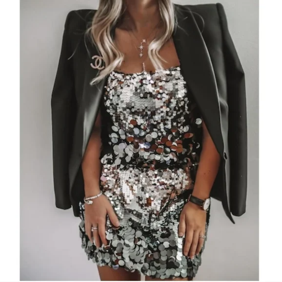 Zara BLOGGER'S FAVE! Silver Sequin Mini Dress - Picture 13 of 13